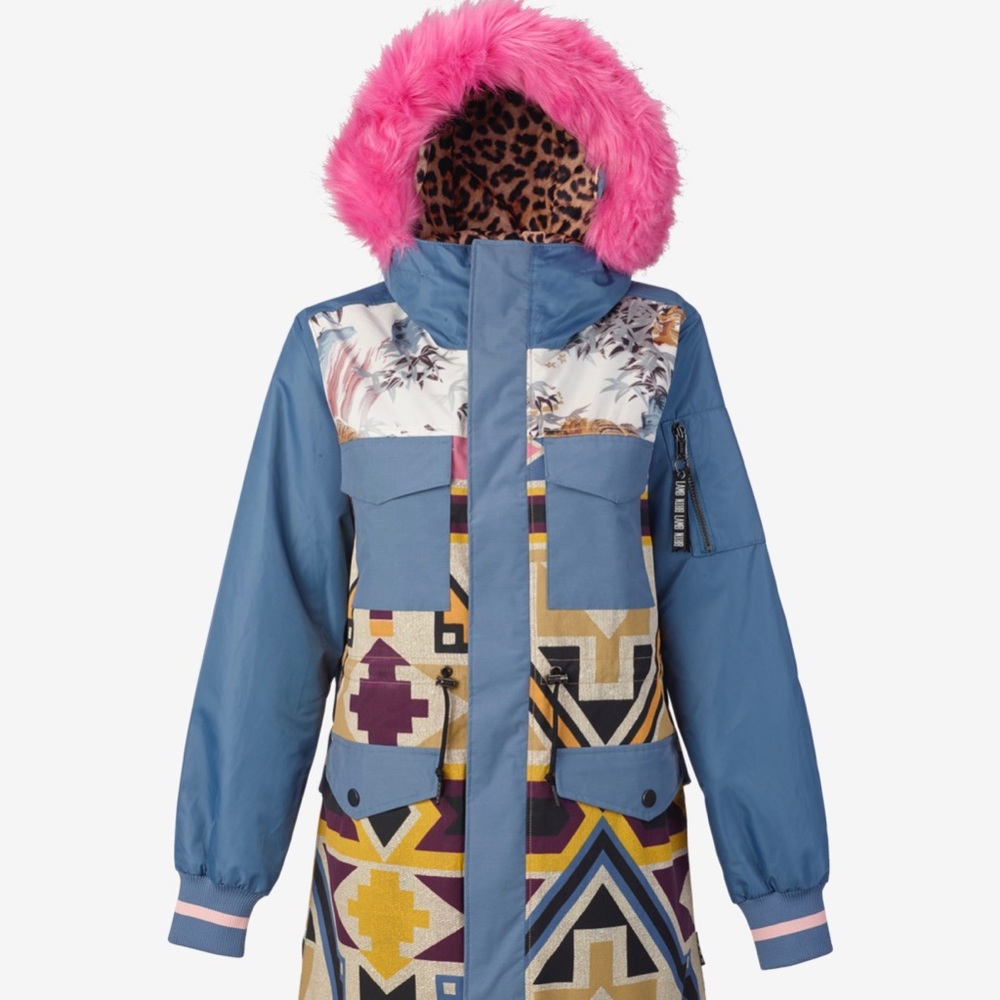ISO Burton L.A.M.B. Rareview Parka